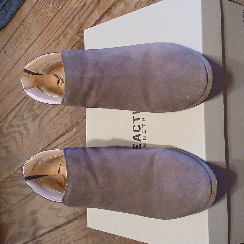 Kenneth Cole gray booties size 7